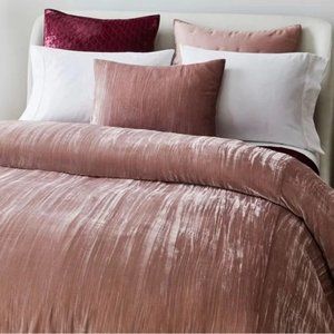 West Elm Crinkle Velvet Duvet Cover in Blush (Full/Queen) & 2 Standard Shams